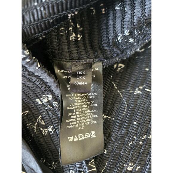 Urban Outfitters Small Maya Smocked Floral Black Top Dark Cottagecore Cropped - Picture 6 of 10